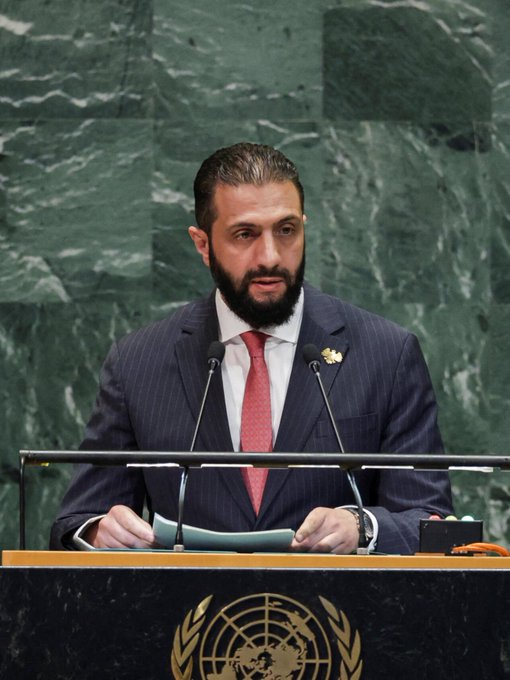 "He decapitado a cristianos, yazidíes, drusos, alauitas y kurdos... y ahí estáis todos sentaditos, sin hacer la performance de salir de la sala"