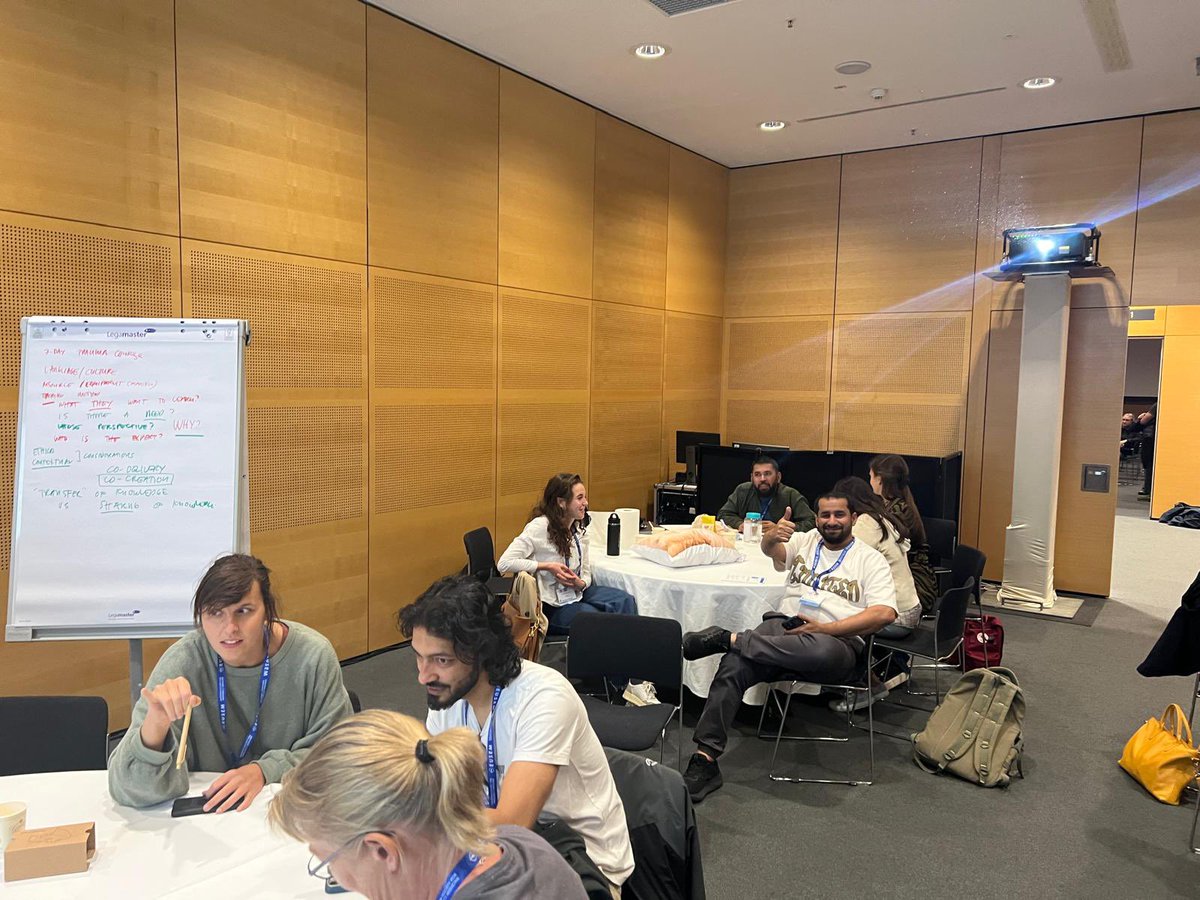 Dr Shweta Gidwani tweet media