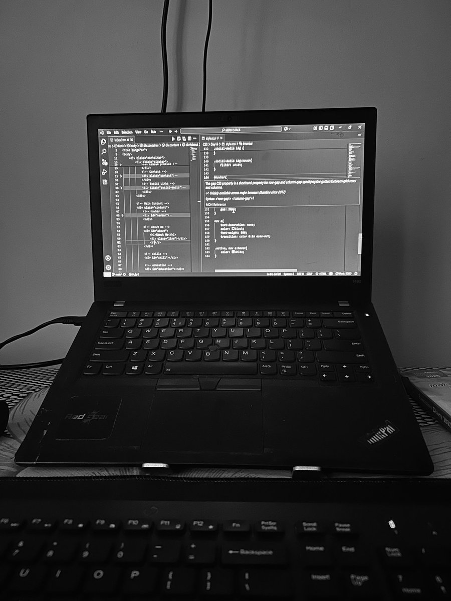 AayushChau75035's tweet image. Hey developers, I’m stepping up with Tailwind CSS—drop your best free YouTube tutorials or docs for beginners!
Also, let’s connect if you’re into web dev—we can learn &amp;amp; build together! 🤝👨🏻‍💻
#TailwindCSS #Web3 #WebDevelopment