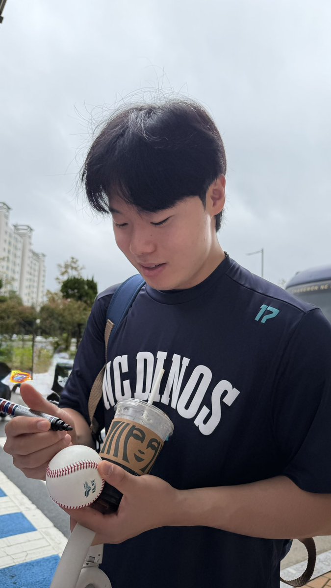 오늘 영규가 약간 훈남코어였은..