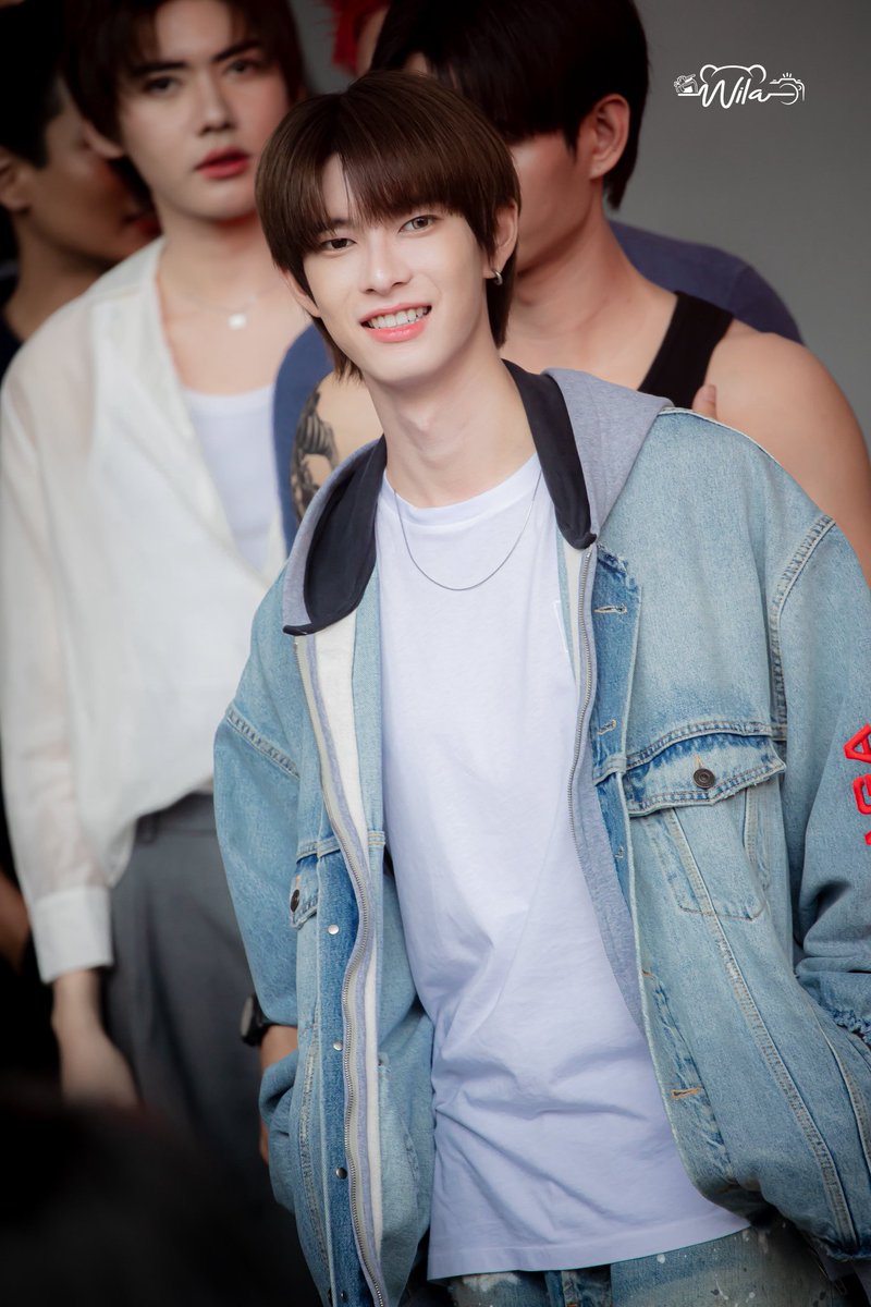 หล่อมากกก วันนี้พร้อมไปตกมัมหมีแล้ว.🐶

#สิงสาลาตายลงพื้นที่สยาม
#สิงสาลาตาย 
#GoddessBlessYouFromDeath