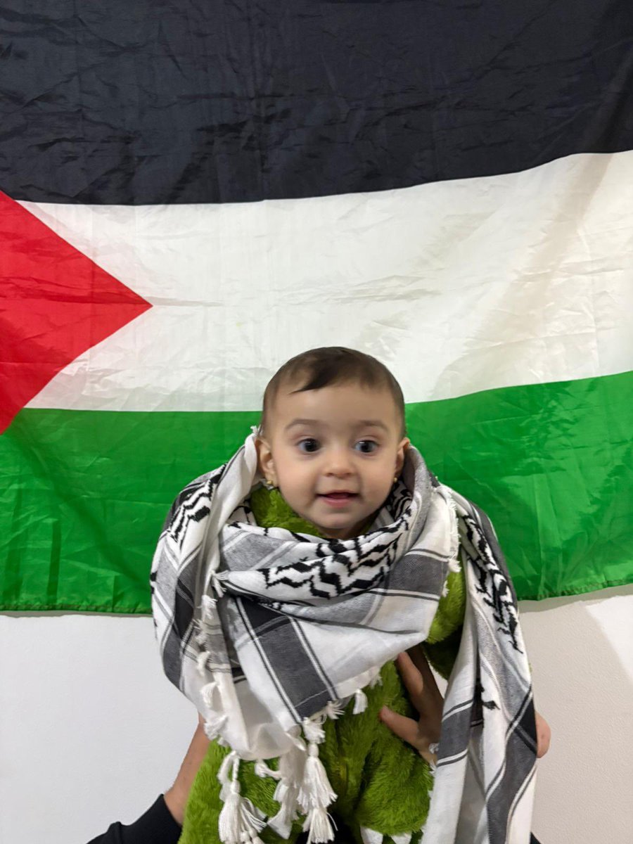 I'm a Palestinian. 

I'm not a terrorist.  

If you see me,  PLEASE leave a dot . it's just a dot .

chuffed.org/project/150622…
