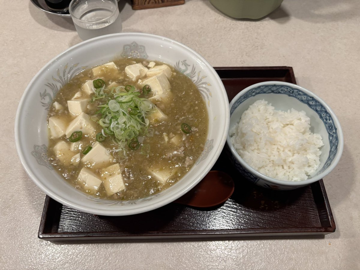 「今年のいしがきのSBE終わるまではラーメン禁止」を課してたけどようやく解禁‼️

路山の青麻婆ラーメン（小辛）