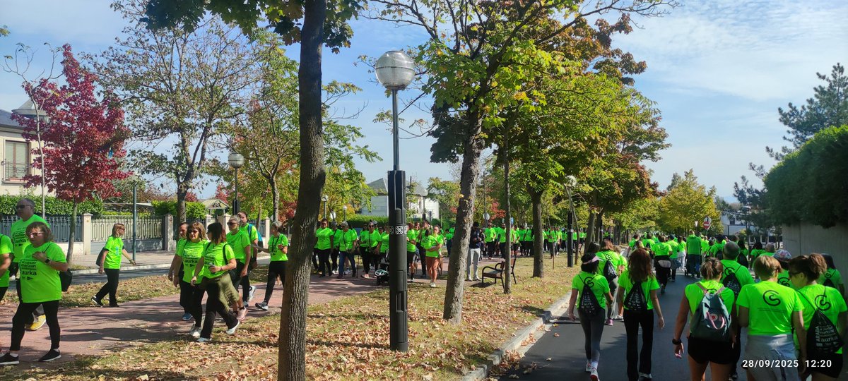 Minbiziaren aurka, martxan! 
Elkartasun uholde berdearen parte izan gara gaurkoan.
Arabako minbiziaren aurkako elkartearen lanari esker laguntzak eta ikerketak bultzatzen dira.
Mila esker zuon lanagatik!