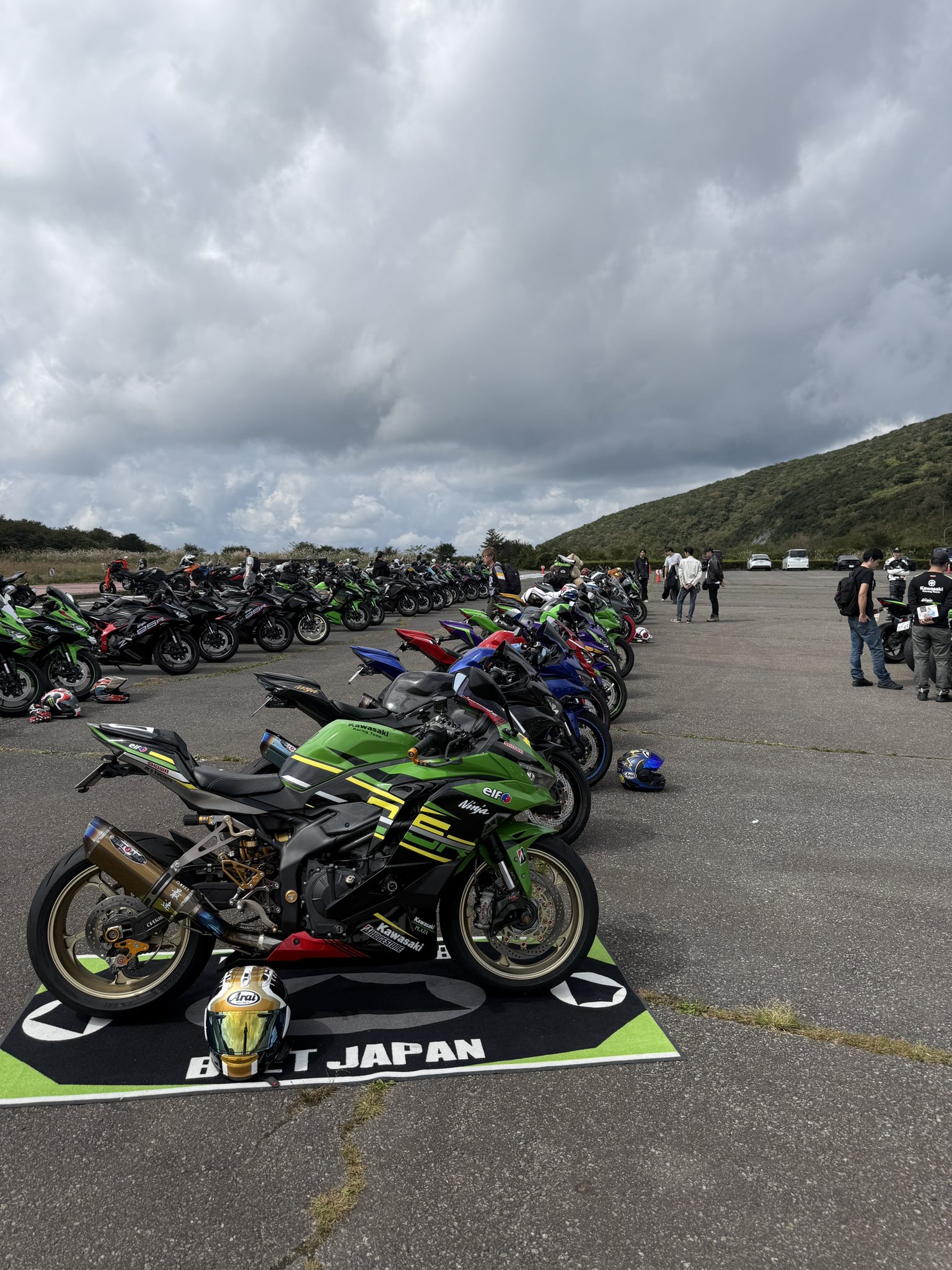 立山待春 カワサキ Ninja ZX－25R (1132536) | 中古バイク