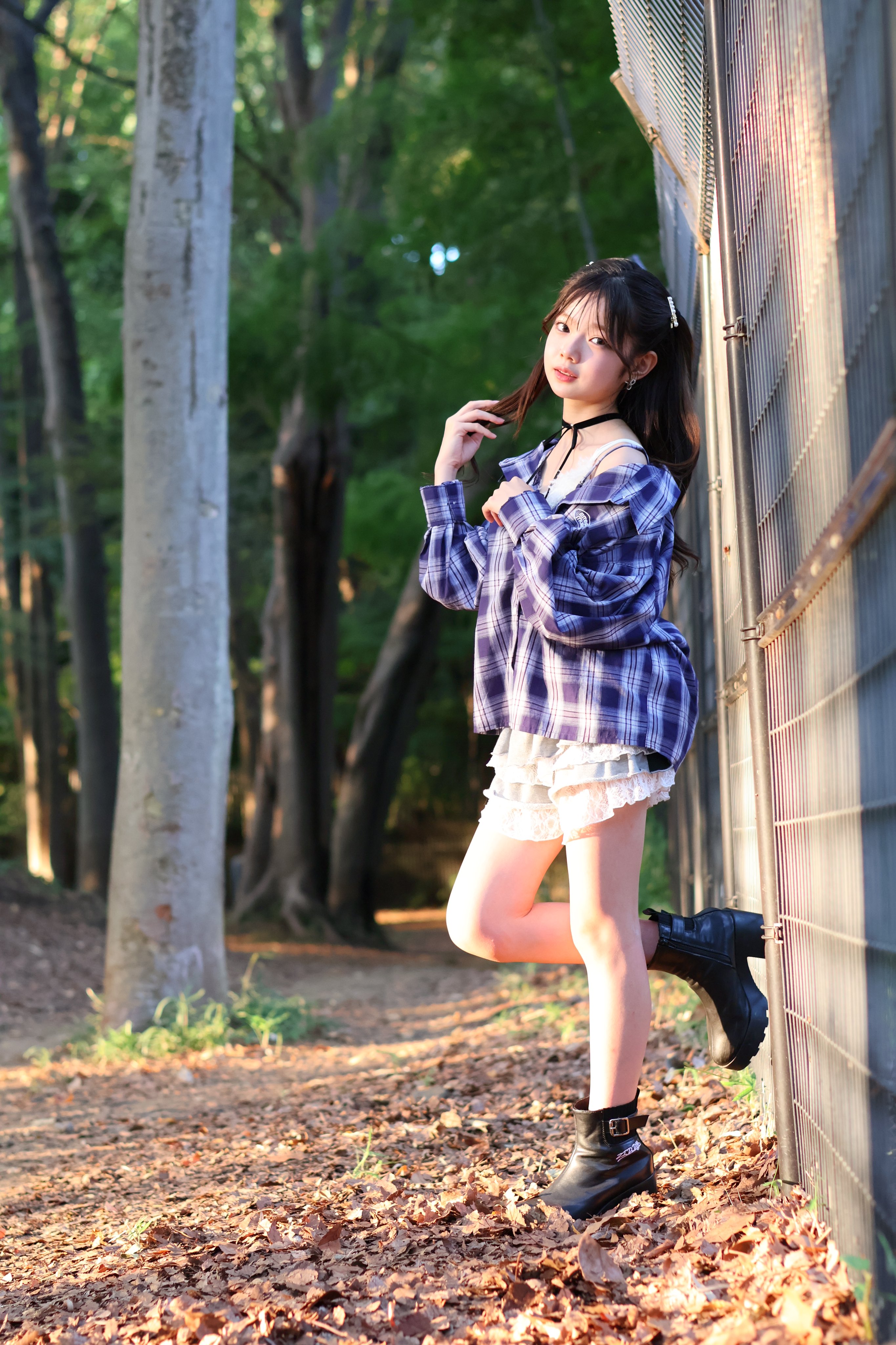 Reina - Search / X