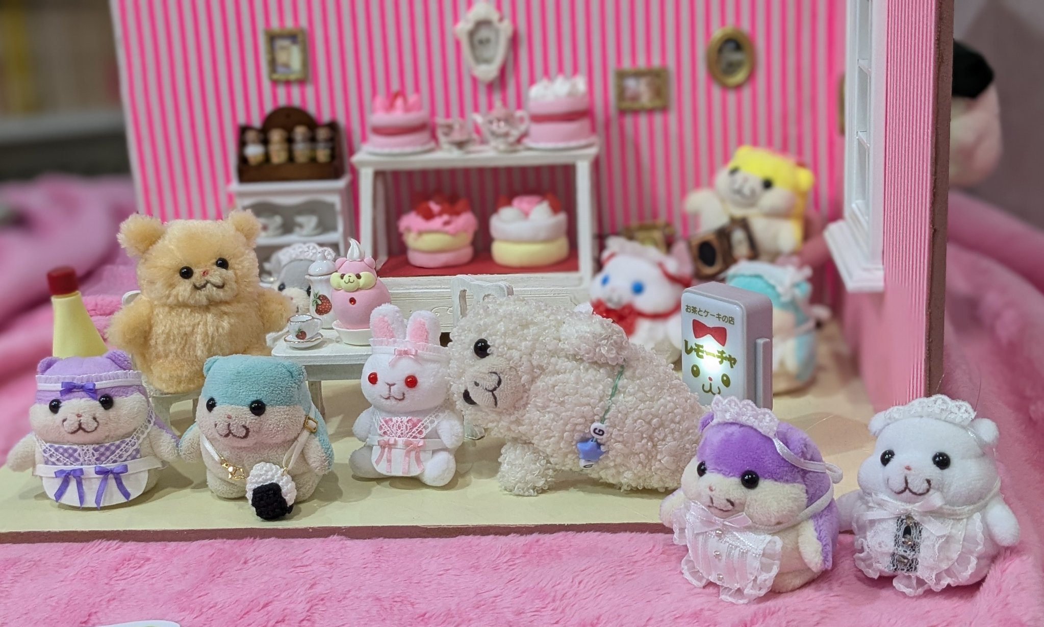 ともちちゃんです ともち(=^・・^=) Official Figures Pre-orders Start Now!