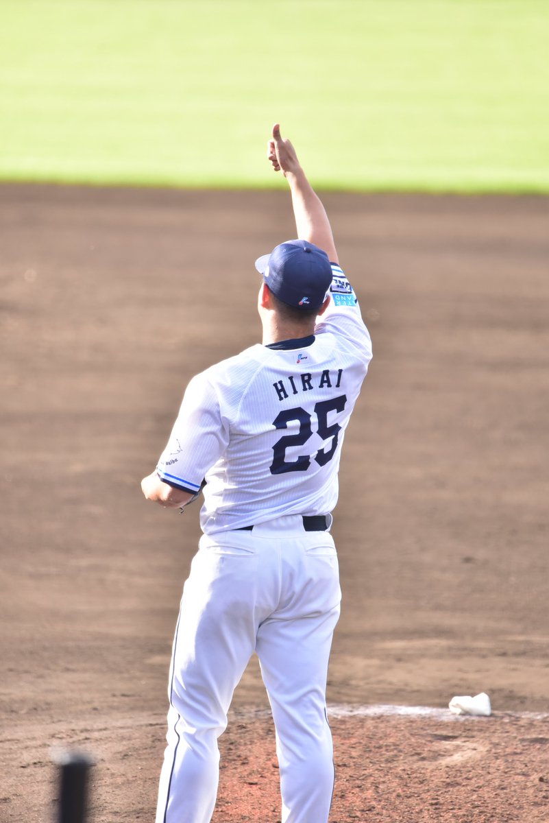 もう少しでホームランをナイスキャッチで阻止してくれた蛭間くんに👍

#平井克典 投手
#seibulions

2025.9.28
カーミニークフィールド