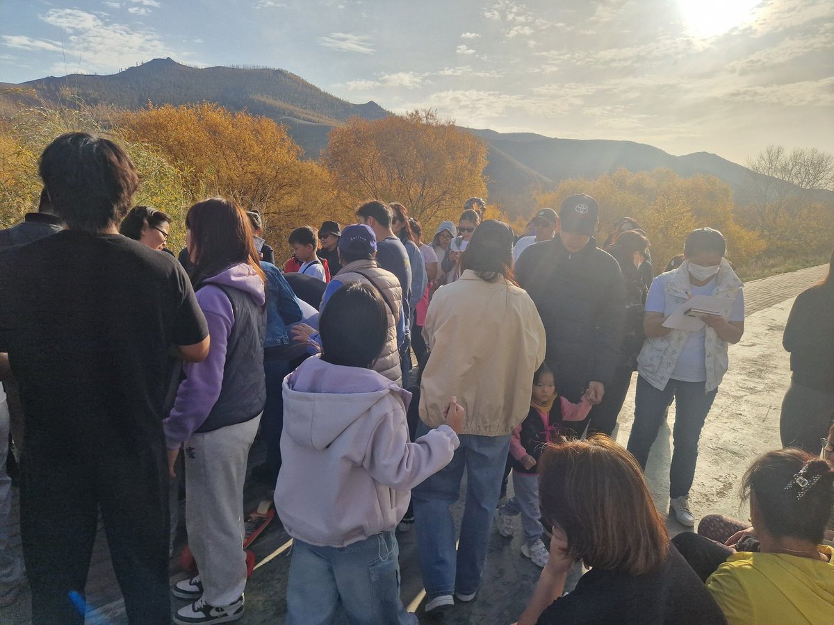 Цагийн дотор 8000 иргэн , оршин суугчид Эко орчингоо эвдлүүлэхгүй гэж гарын үсгээ зураад байна.