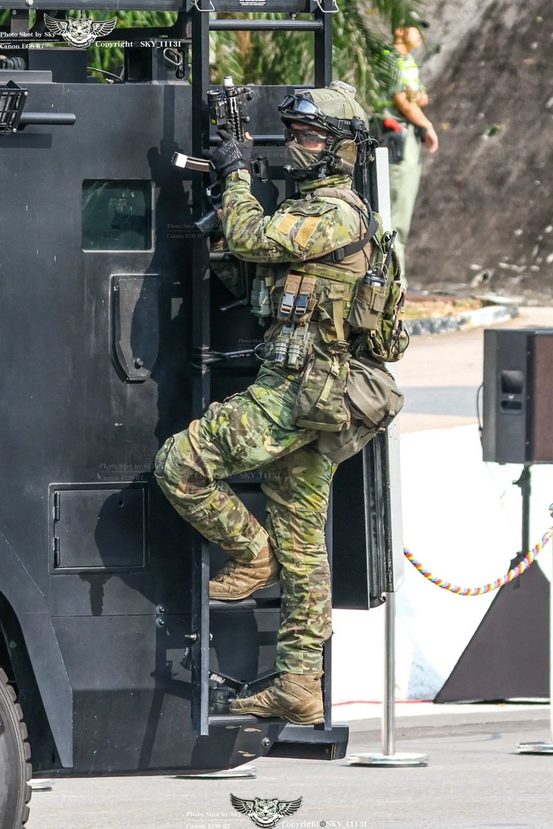 ColdJasonMF's tweet image. 🇭🇰HongKong Police Special Duties Unit (SDU) Flying Tigers

#HongKong #police #swat #specialforces #tactical #military #gears