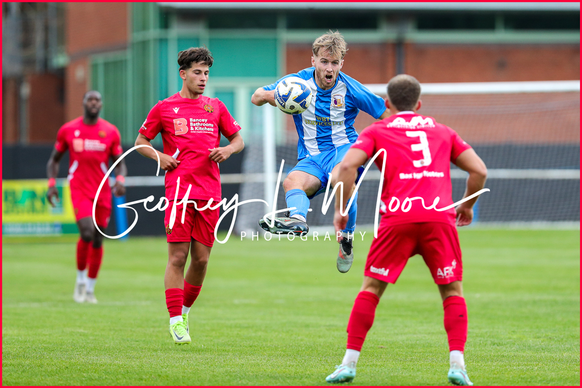GeoffMoore's tweet image. Match photos are now available from yesterdays @HellenicLeague  clash between @PTFC88 vs @CorshamTownFC prints.moore.photos/sports/
Despite pressure the plums simply couldnt break a well rounded Corsham team who capitalised on thier chances winning  4-0 . Some of my favs below.