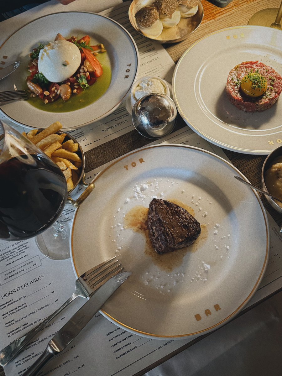 Berlin shopping haul.
#berlin #acnestudios