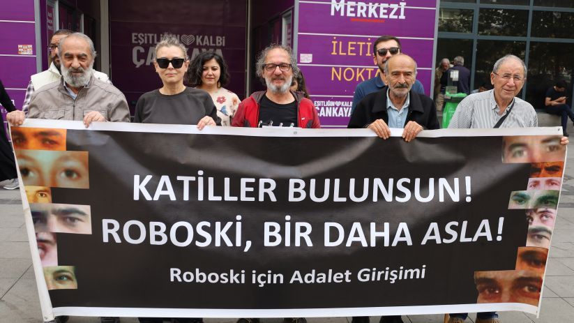 TurkceJinnews's tweet image. 📌Roboskî anmasında yüzleşme talebi 

#Jinnewshaber #RoboskiKatliamı 

@KurdiJinnews 

jinnews.net/TUM-HABERLER/c…