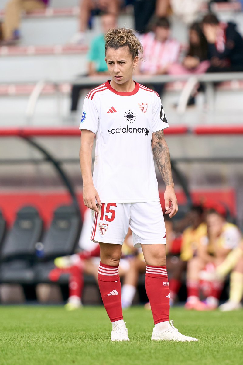 🔋 Esther Martín-Pozuelo aún tiene batería en ese carril izquierdo

#LigaFMoeve | <a href="/EstherMPA15/">Esther Martín-Pozuelo</a>