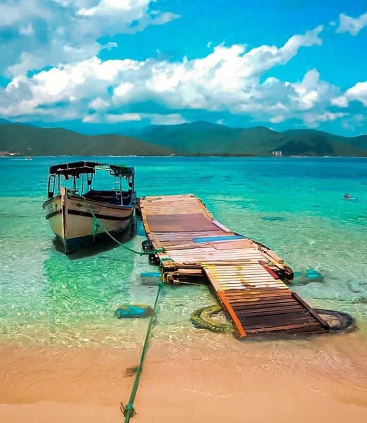 GianlucaCoccon1's tweet image. Paradisiaca 
ISLA LARGA perteneciente al Parque Nacional San Esteban 
Puerto Cabello Carabobo 
🇻🇪🇻🇪🇻🇪🇻🇪🇻🇪🇻🇪🇻🇪🇻🇪🇻🇪🇻🇪
📸
@venezuelaenfoto