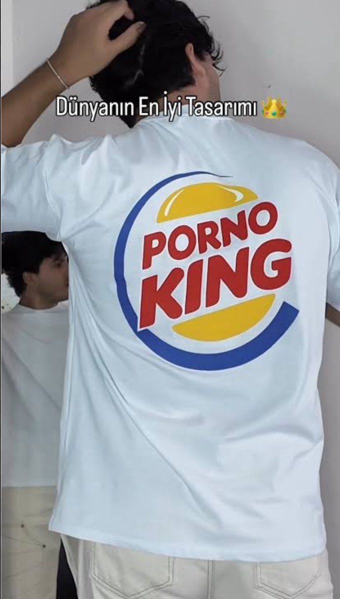 Volkan sütçüoğlu şimdi olsa çok istediğim porno king tişörtünü çoktan dizide giymişti