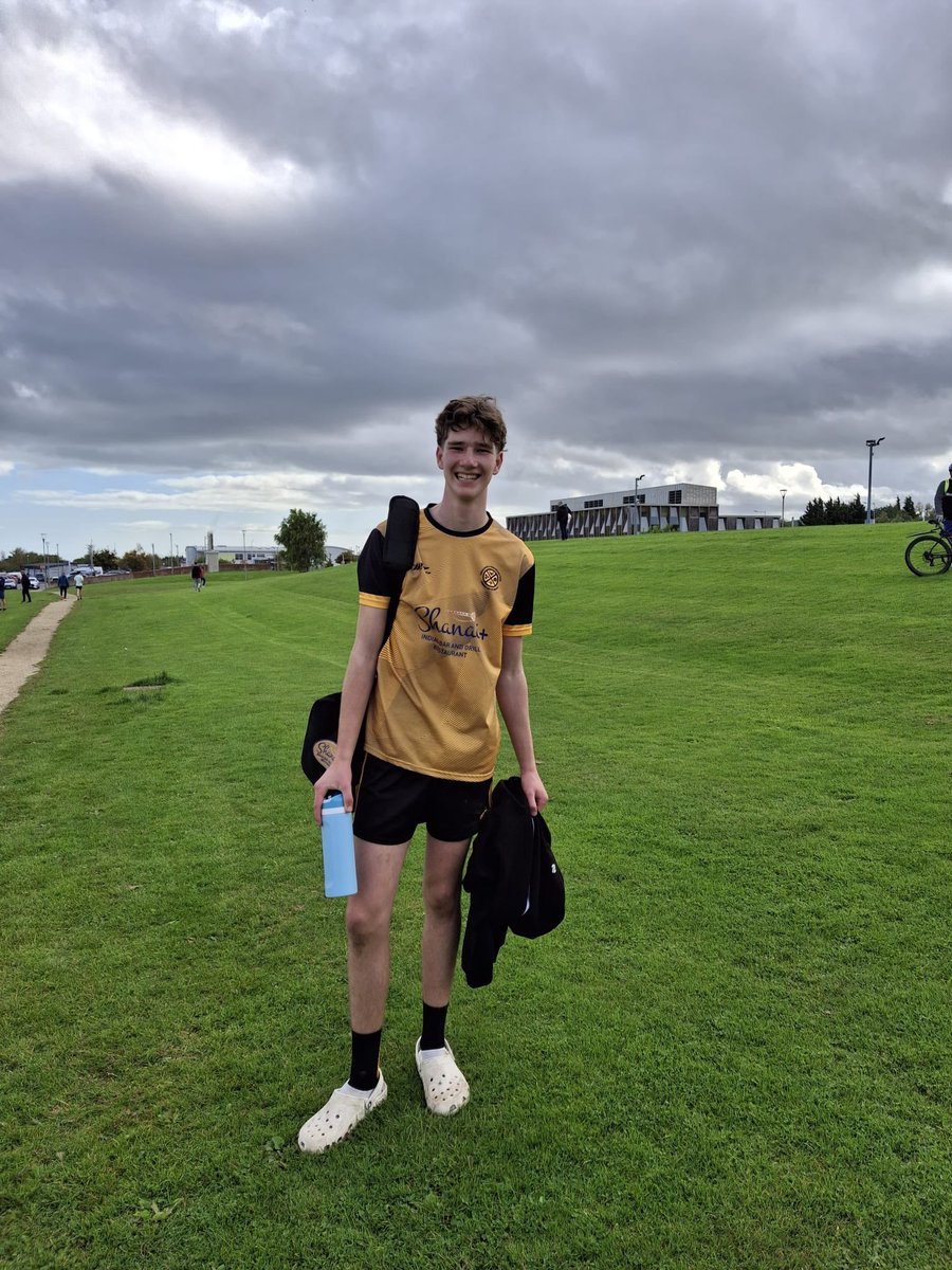 Home QF secured 👊

Well done to our Minor Boys Footballers who beat Oliver Plunketts!

Special mention to Paul McEnroe who was playing up the age levels but netted two important goals 🙌

Let’s get out and support them in their Quarter-Final in two weeks time!

#GersAbú💛🖤