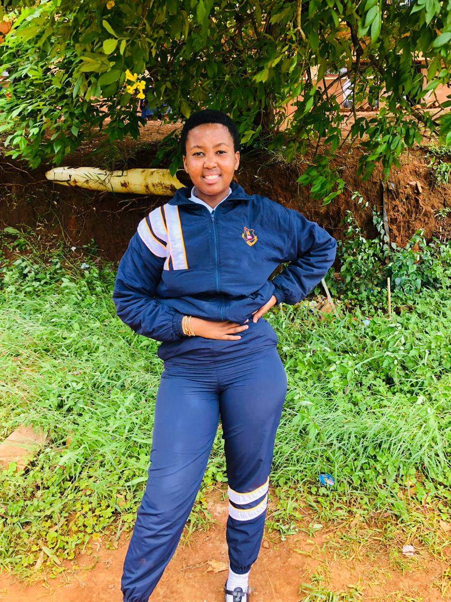 Andile02004's tweet image. #Mzansischool
#MzansiFinests
#Ama2000
#Ama2k
#highschool