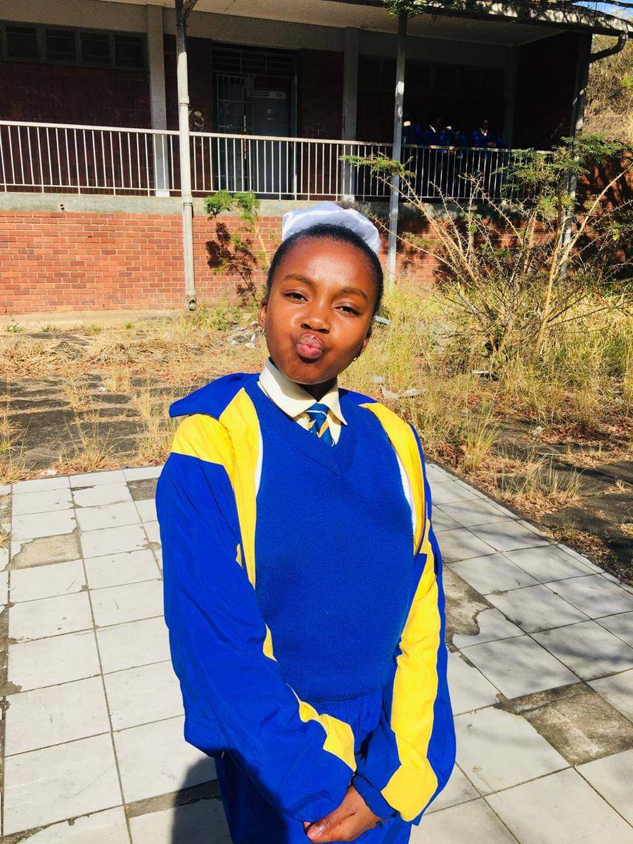 Andile02004's tweet image. #Mzansischool
#MzansiFinests
#Ama2000
#Ama2k
#highschool