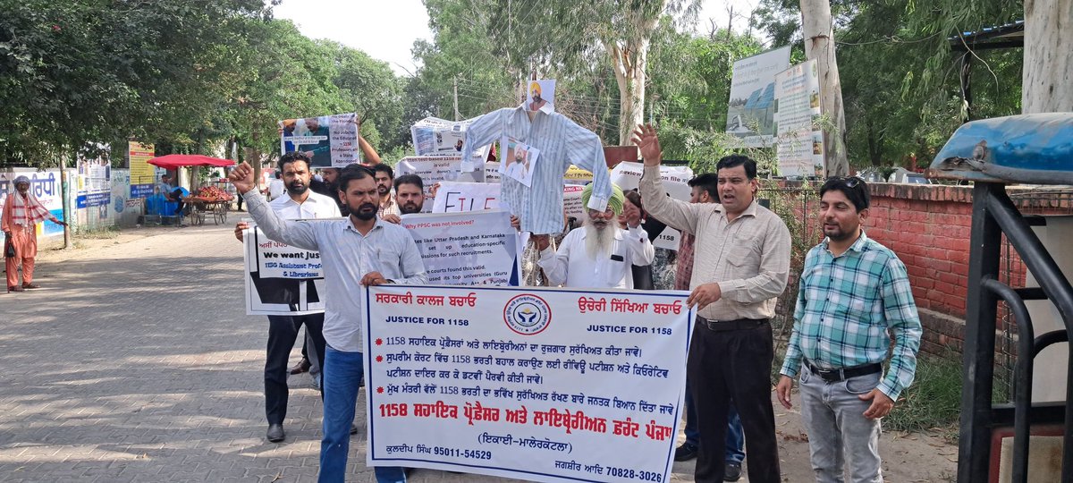 Professor_Student_1158 tweet media