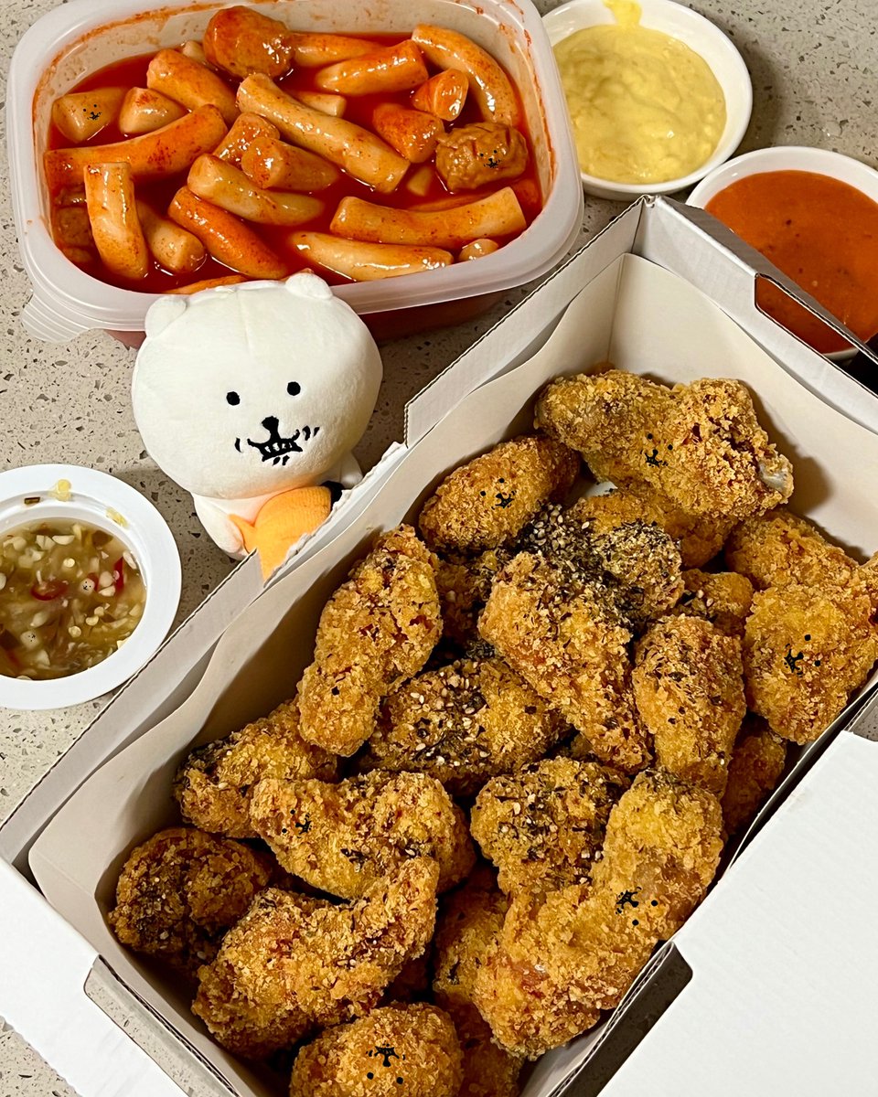cutbearcut's tweet photo. 60계치킨 - 크크크치킨
빠사아아아아아아아아아아아아아악. 

#제품제공 https://t.co/HPvxSFwpzk