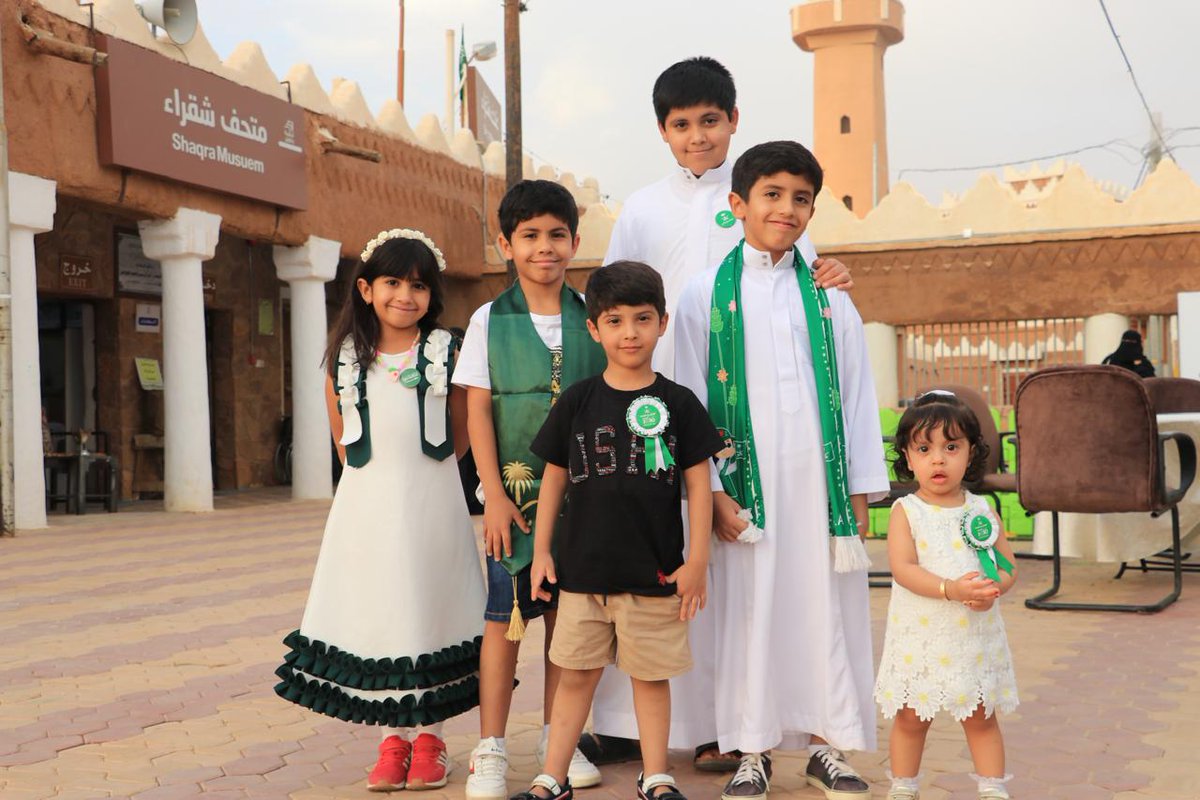 تغطية فعاليات #اليوم_الوطني_السعودي_95   بسوق حليوة التراثي بشقراء 
تنفيذ #جمعية_التنمية_والتطوير_بشقراء
على الرابط التالي
altanmyatatwer.sa/%D9%81%D8%B9%D…