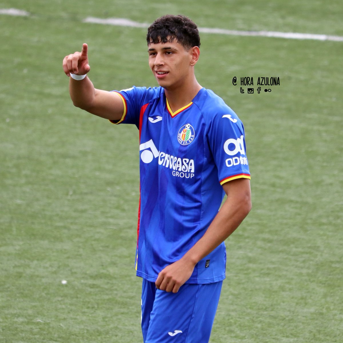 HoraAzulona's tweet photo. ⏱️ ¡Final en El Val!

Reparto de puntos entre Getafe "B" y Alcalá (1-1). 

#VamosGetaB 💙 https://t.co/JdoiuhEOFQ