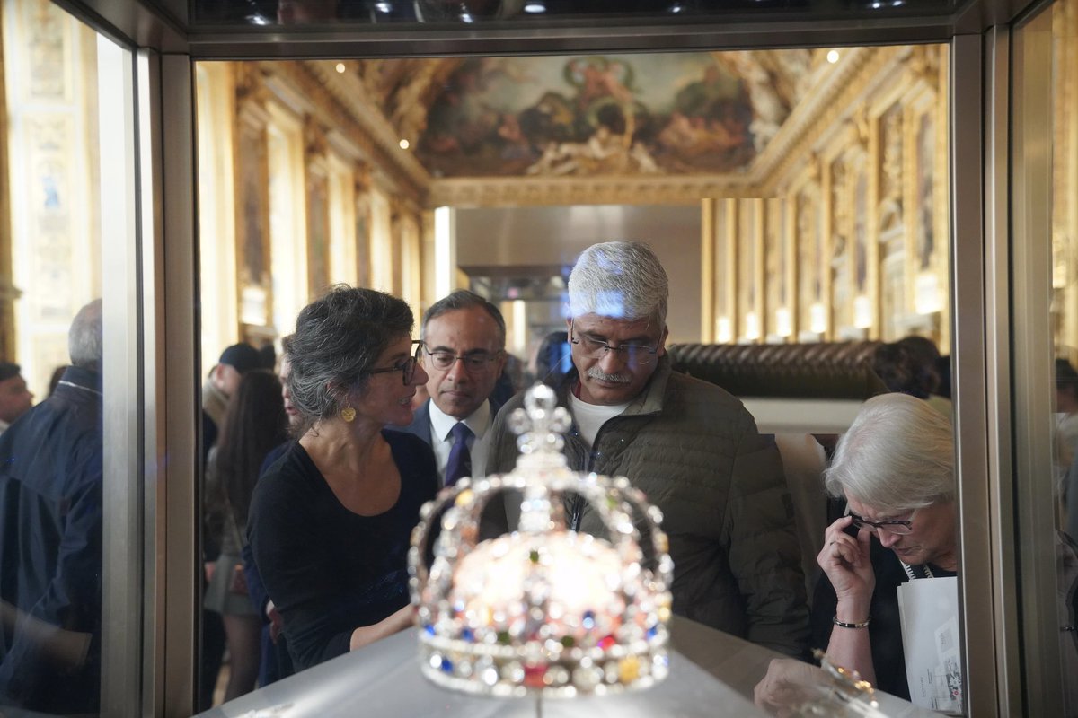 gssjodhpur's tweet image. Glimpses from my visit to the Louvre Museum.

Engaged in a meaningful exchange on museum design, curation, and development, drawing insights from global best practices to further strengthen India’s cultural institutions.

#Paris 
#LouvreMuseum