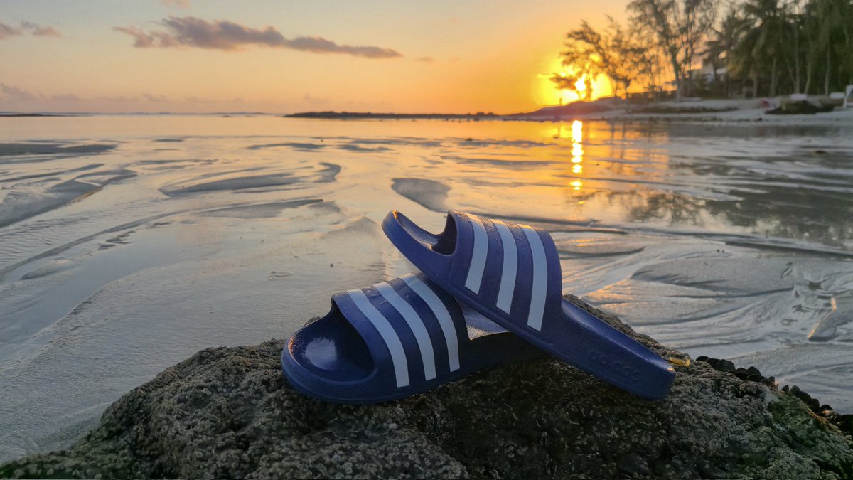 sminky's tweet photo. Last week I ave been mostly wearing #adidas #shareyourstripes  @man_savings #sunrise #mauritius https://t.co/MCa5vido4p