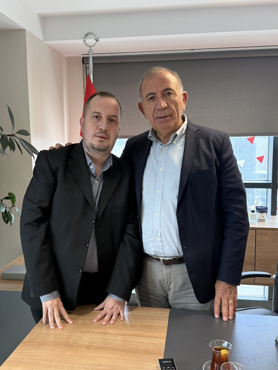 Tayfun Güler (@glrtyf) on Twitter photo Çağrı heyeti başkanı kıymetli <a href="/gurseltekin34/">Gürsel Tekin</a> abimi ziyaret gerçekleştirdim.
Hoş sohbeti için teşekkür ederim Çağrı heyeti başkanı kıymetli <a href="/gurseltekin34/">Gürsel Tekin</a> abimi ziyaret gerçekleştirdim.
Hoş sohbeti için teşekkür ederim