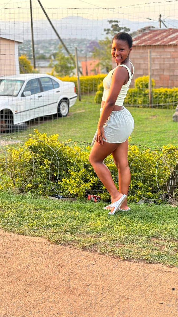 Andile02004's tweet image. #Mzansischool
#MzansiFinests
#Ama2000
#Ama2k
#highschool