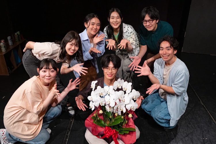 取り急ぎ。
劇団トナリニ旗揚げ公演｢自己満足で何が悪い！！｣
全日程終演しました！！ご来場いただいた皆様本当にありがとうございました！！！

感想投稿される際は #劇団トナリニ か #自己満足で何が悪い で是非お願いします！！

またいつの日かお会いしましょう！！