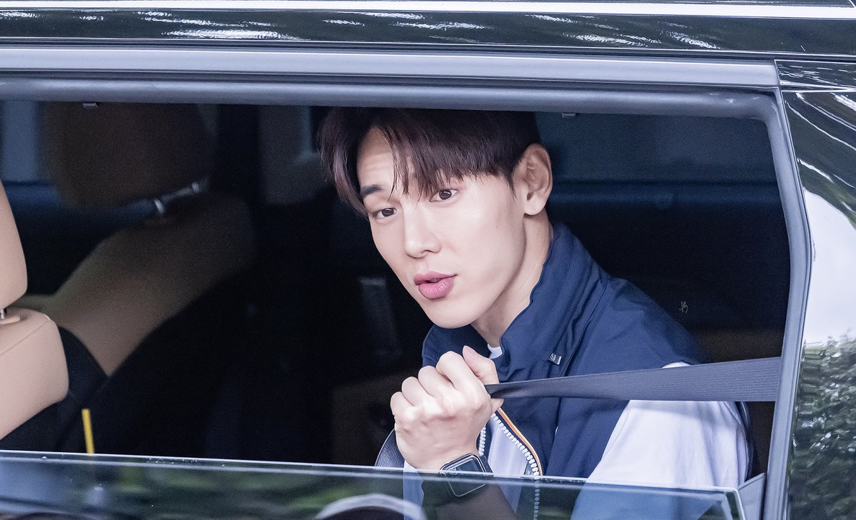 250928 애플뮤직팬사인회 퇴근

셔누 덕분에 퇴근길 너무 잼있었당😆

#셔누 #SHOWNU #몬스타엑스 #MONSTA_X #MONSTAX