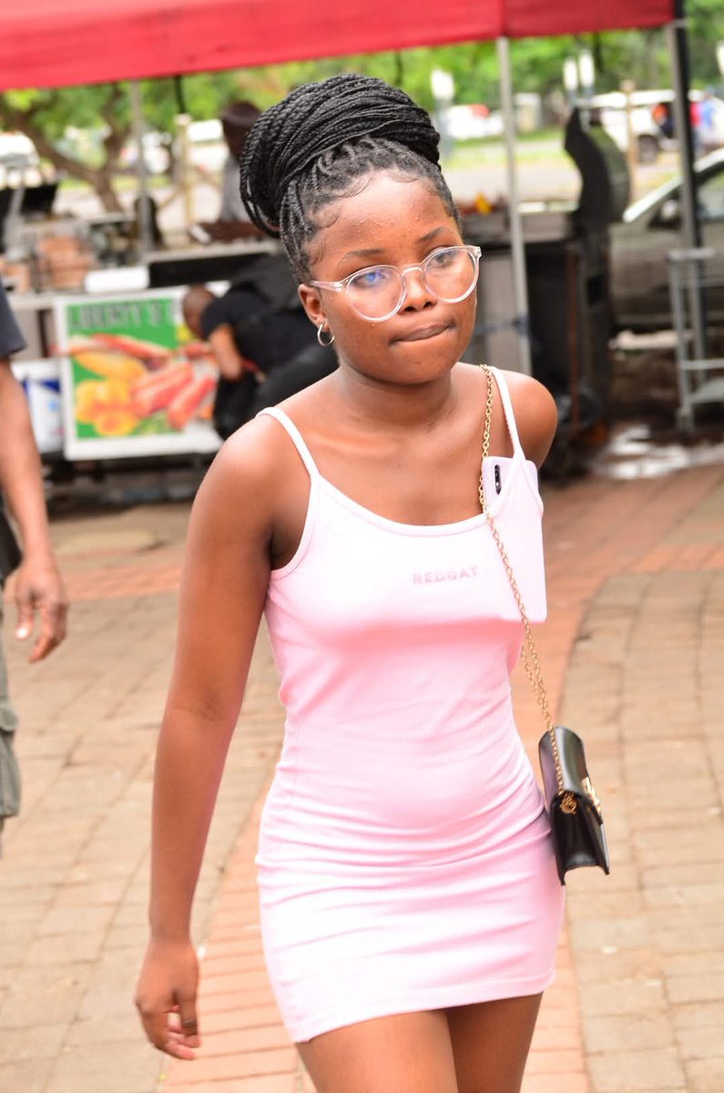 Andile02004's tweet image. #Mzansischool
#MzansiFinests
#Ama2000
#Ama2k
#highschool