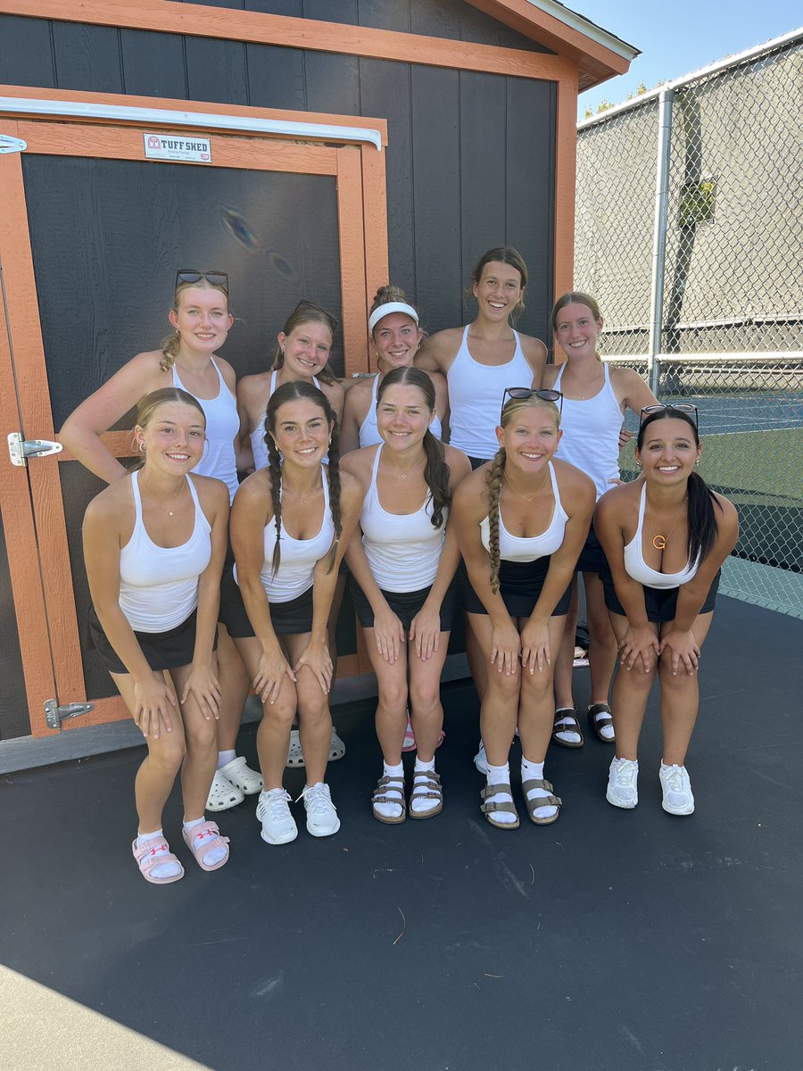 A great day for HUHS Girls Tennis. Our varsity went 3-0 on the day only dropping 2 matches all day tying the most team wins for a season in HUHS girls tennis history with 19. Our JV Black team also had a solid day going 13-8 at the NSC JV tournament. #SMART