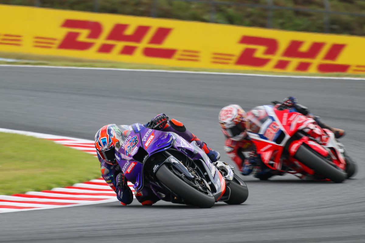 p_lusnya's tweet image. EF70-200mmf2.8Lにテレコン付けるの考えればうまく撮れた時は同じようなもんかも知れんけどAF精度がチョットな…

まぁ、600mmf11の超望遠で1/125でもそれなりに撮れると思えば良くできてるかな

#MotoGP 
#canon 
＃EOS_R7
#RF600mmF11ISSTM