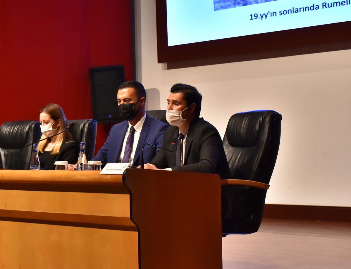 14 Haziran 2021’de, Jandarma ve Sahil Güvenlik Akademisi’nde düzenlenen Jandarmanın kuruluş yıldönümü panelinden… 
Covid dönemi maske ve mesafe ile her açıdan farklı bir dönemdi. Bize de böyle bir panel hatırası kaldı.