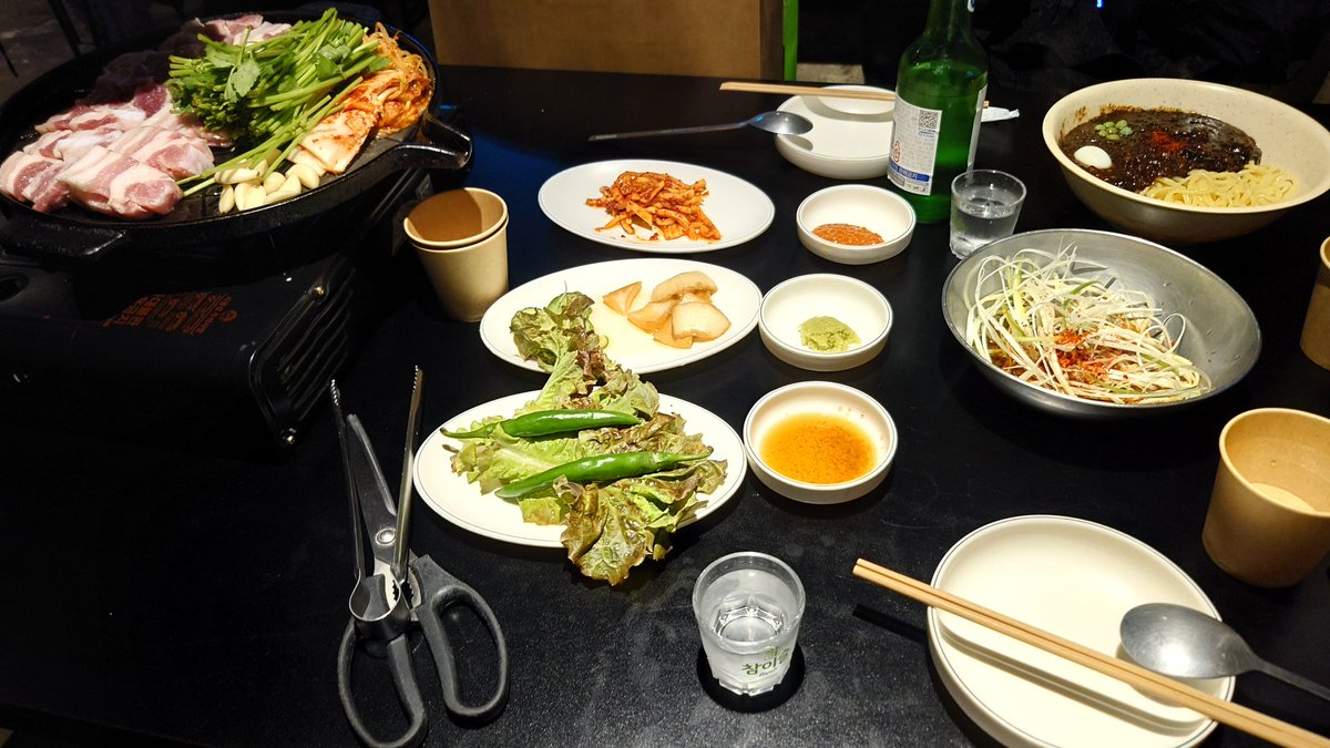 サムギョプサル😍😍😍
いやー韓国楽しいな！
また来たすぎる！
ミュージカルも観たいんだよなーーー
