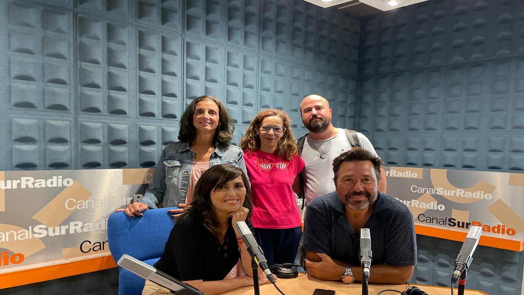 Gente Accesible con <a href="/BEGARE/">Beatriz García Reyes</a>  Hoy queremos poner el foco en una realidad que nos afecta a todos,
sin excepción: la #saludmental con <a href="/PepeDaRosa1/">Pepe Da-Rosa</a>  y <a href="/AnaCarvajalMore/">Ana Carvajal Moreno</a> 

Escúchalo en tu 📻 <a href="/CanalSurRadio/">Canal Sur Radio</a> 

👉 canalsur.es/multimedia.htm… 👈
