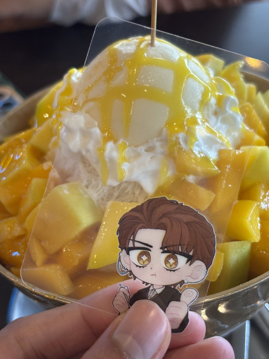 Raining + bingsu 🥶🥶