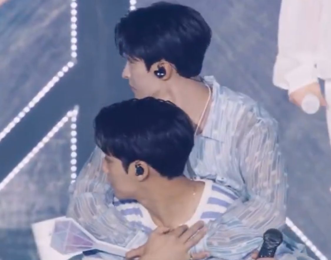 crescieli's tweet photo. hyping up your vibes 

♡ seokgyu gyuseok
♡ eng, 1.2k
♡ canon (?) ib real life
♡ FLUFF soft puppies
 
🐶 https://t.co/PxjknxRHW4 🐶 https://t.co/5DNi4K7PQW