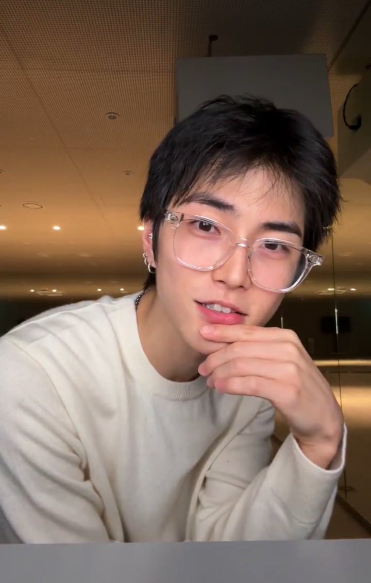 𝗇𝗈 𝖼𝗈𝗇𝗍𝖾𝗑𝗍 𝗑𝗇𝗀𝗁𝖺𝗇 tweet media