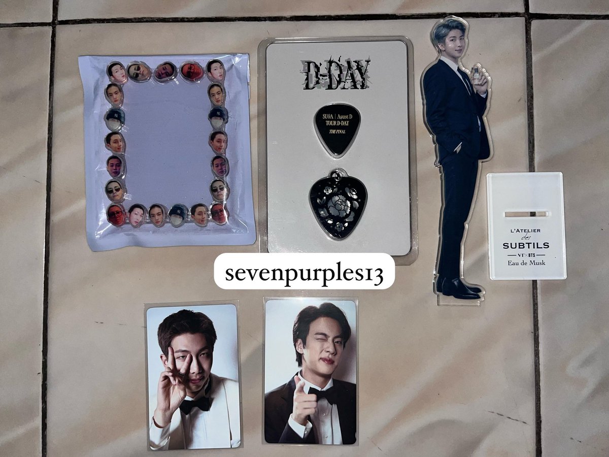 [HELP RT]
SALE PHOTOCARD BTS!!! 
wts or want to sell
ready ina🇲🇨

Photocard BTS
✨Rp 1.200.000✨

🏡jateng
✅take all only
❌adm 15%🍊
❌shipping fee (co jeruk)

wts pc photocard card holder guitar pick d-day agustd bts rm jin suga jimin taehyung  jungkook 포카 방탄소년단 出小卡