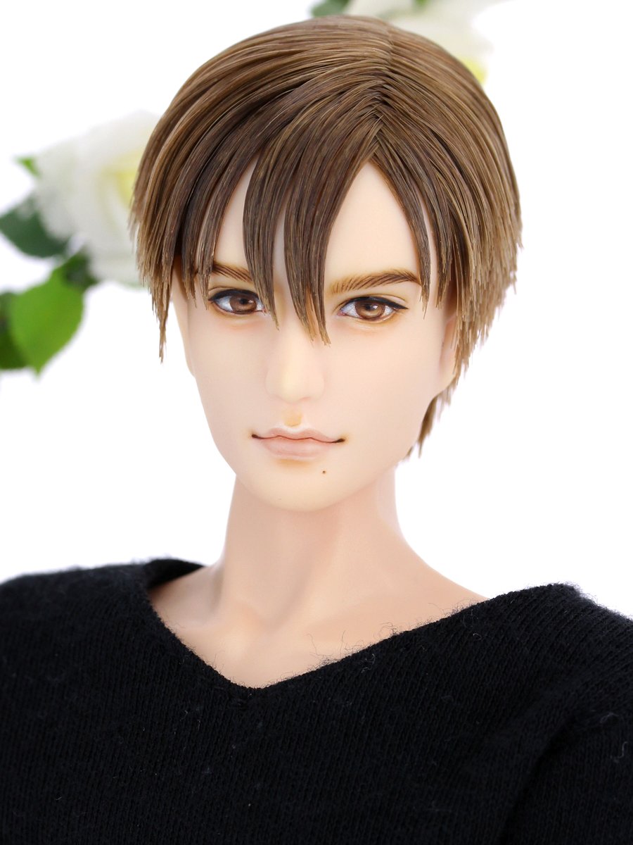 前から見ると鼻と顎を削ったのが全然わからないですね💦
#オビツ30