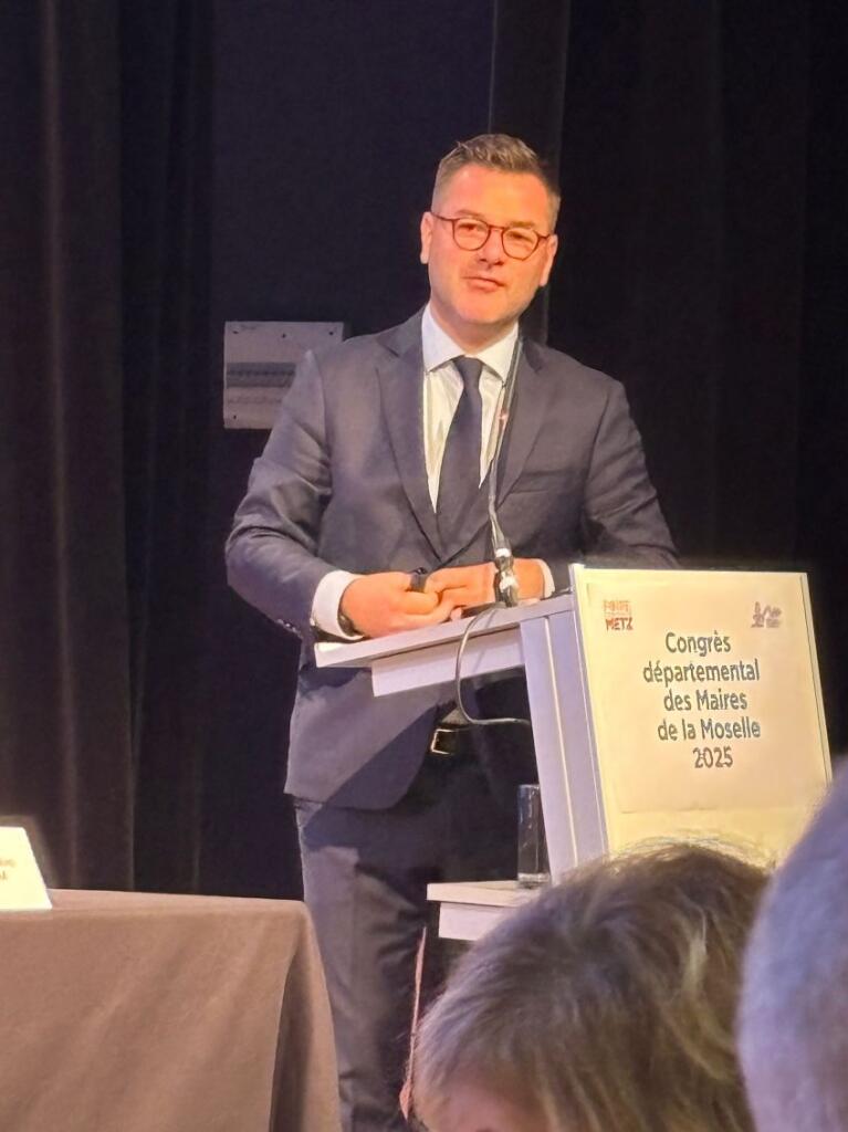 ➡️ Congrès départemental des maires de la Moselle 2025 à Metz

L'occasion  de partager avec l'ensemble des élus un bilan de la rentrée scolaire, d'évoquer les axes de travail et de présenter la démarche engagée autour de l'observatoire des dynamiques territoriales.
