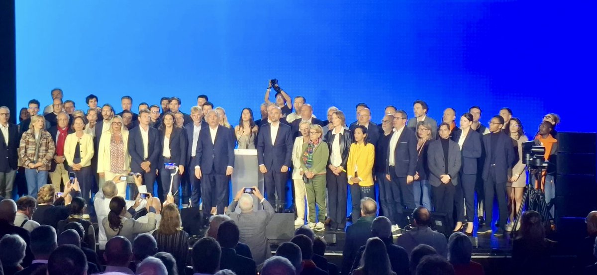 MoDem92's tweet image. Clap de fin des #URMoDem
30 élus et militants ont participé à ce temps fort de la vie du @MoDem. 
Dans un contexte national et international plus qu’incertain, de riches échanges sur les enjeux de la France, de l’Europe, du monde et pour préparer les élections #Municipales2026.