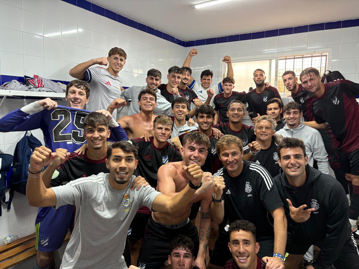8 puntos de 12 posibles ✅ 

2 goles en contra en 4 partidos ✅ 

4º clasificado ✅ 

INVICTOS ✅ 

ORGULLO DE EQUIPO 💙

#CastillejaAtOnubense