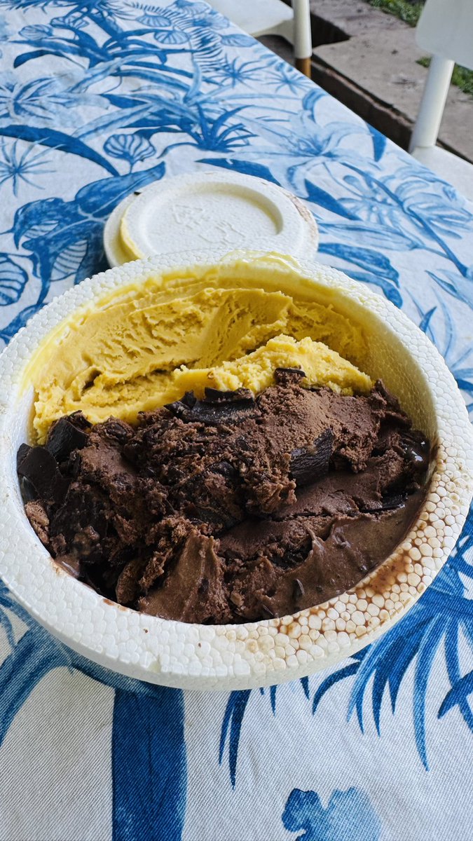 Chocolate amargo y sambayon. 
Una combinación perfecta.