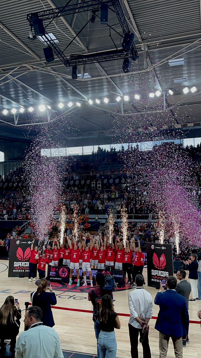 Campeonas Supercopa 25’ 🏆🥹
Siguen escribiendo la historia ✨