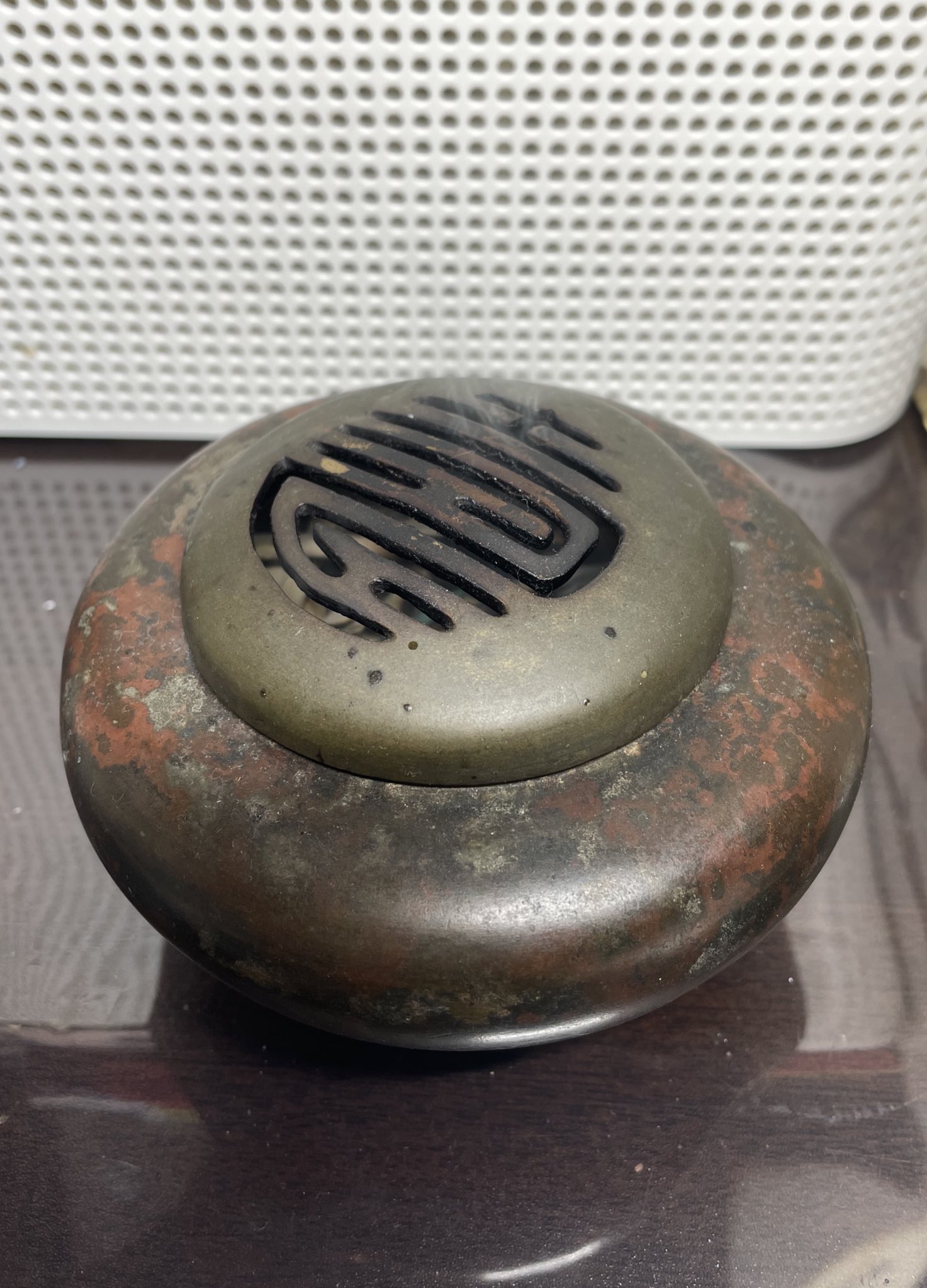骨董屋に（多分）騙されて買った香炉　正方形 骨董屋に（多分）騙されて買った香炉 正方形